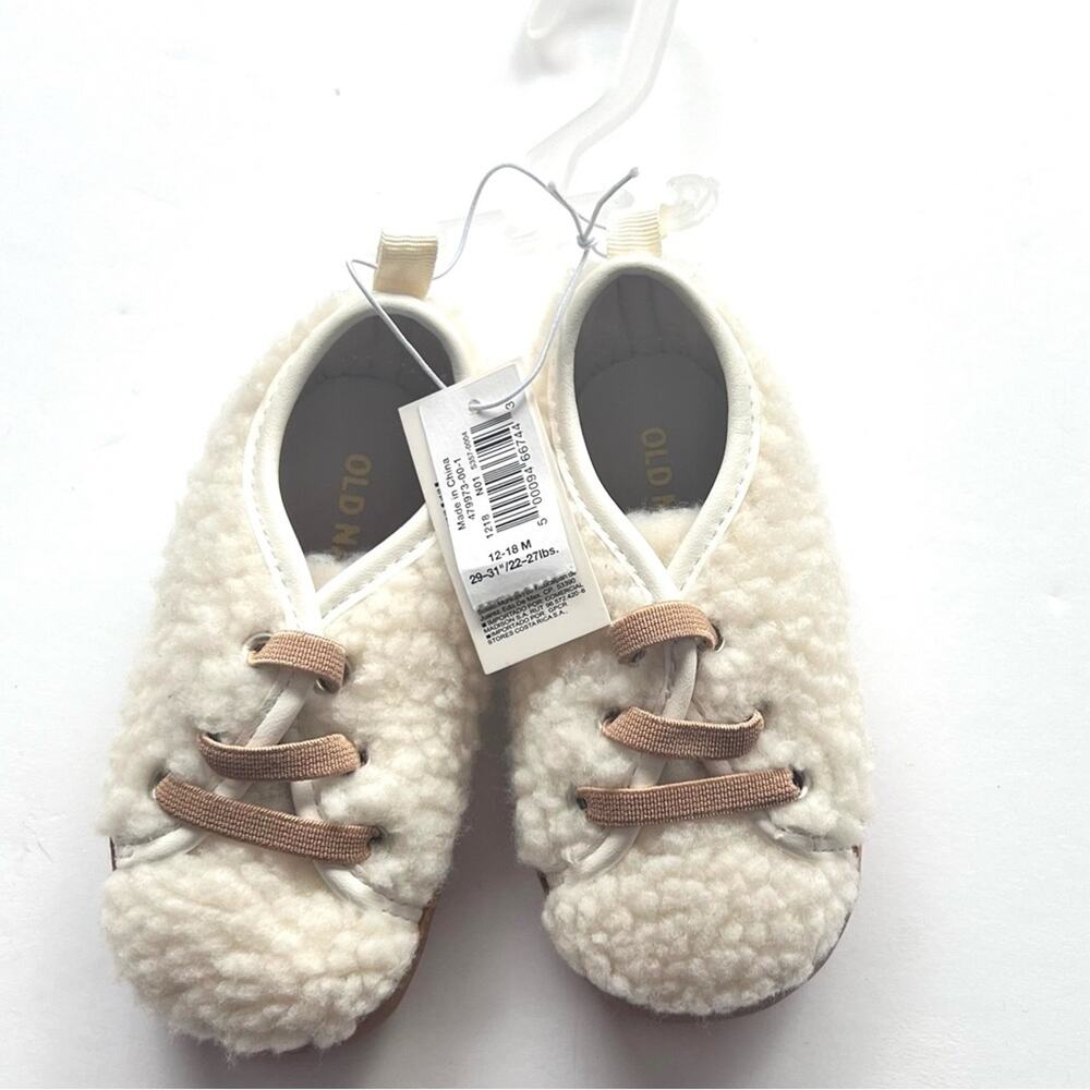Old Navy Baby Crib Walker Cloud Shoes  Sz 12-18 NWT